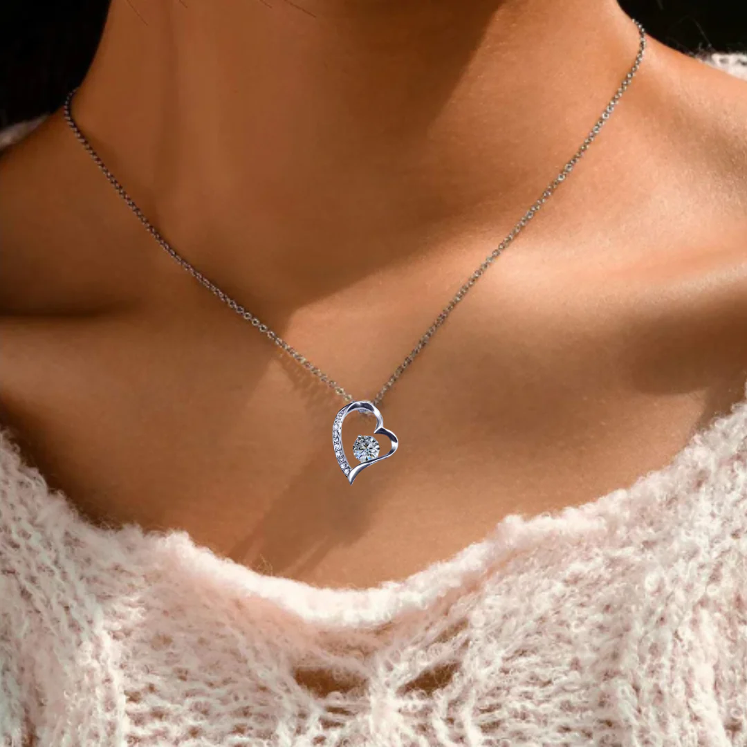 CORAZÓN ETERNO – EL COLLAR QUE UNE MADRES E HIJAS PARA SIEMPRE